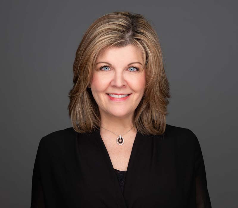 Lisa Maves, Insurance Associate